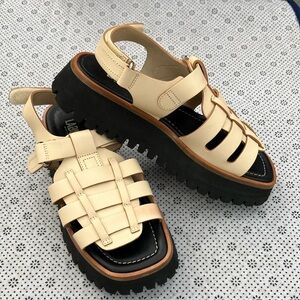 Labucq Italian Cream Boomer Sandals Size 39 Italy / 9 US